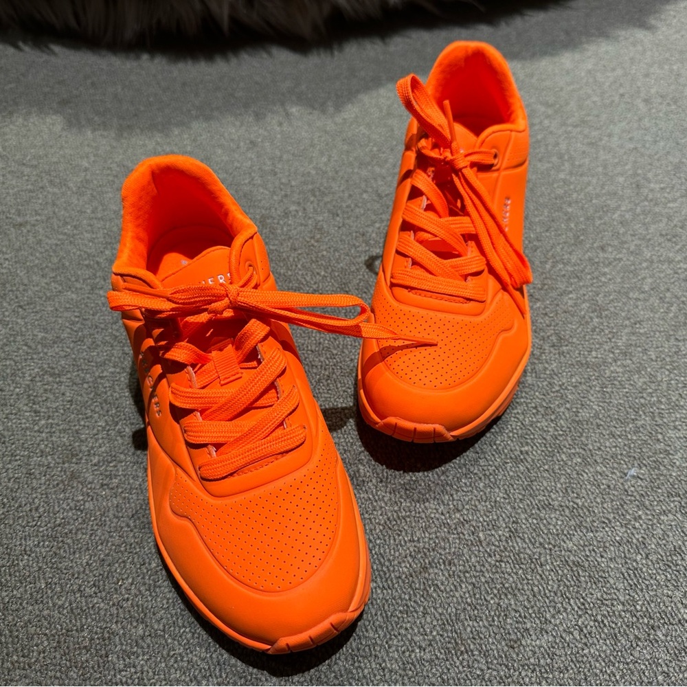 Skechers Street Women's Size 6.5 Uno Night Shades 73667 Neon Orange Fabric